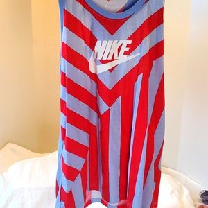 Nike athletic top